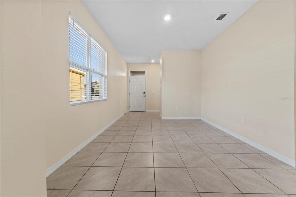 For Rent: $2,200 (3 beds, 2 baths, 1504 Square Feet)