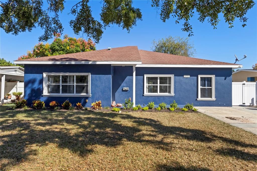 Active With Contract: $399,000 (4 beds, 3 baths, 1676 Square Feet)