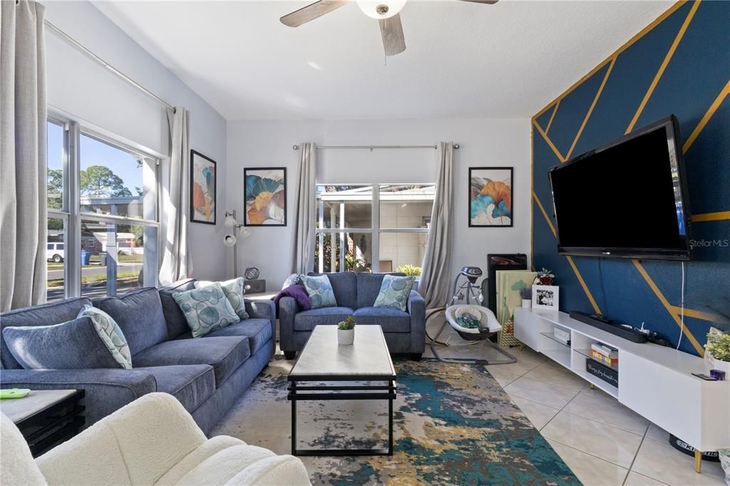 Active With Contract: $399,000 (4 beds, 3 baths, 1676 Square Feet)