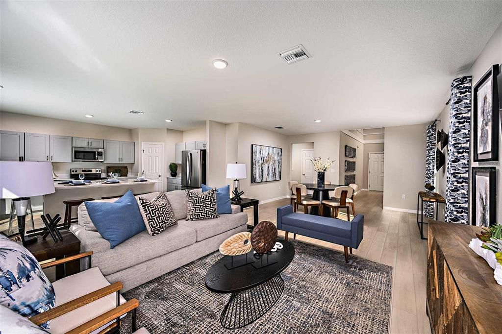 Active With Contract: $374,999 (5 beds, 3 baths, 2470 Square Feet)