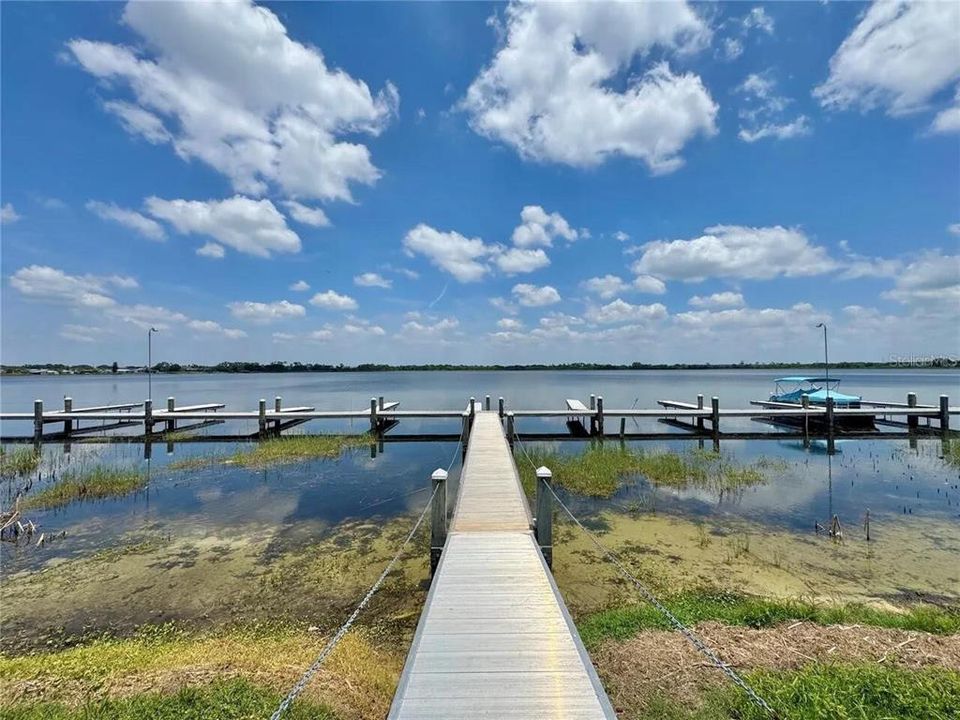 For Sale: $169,500 (3 beds, 2 baths, 1073 Square Feet)