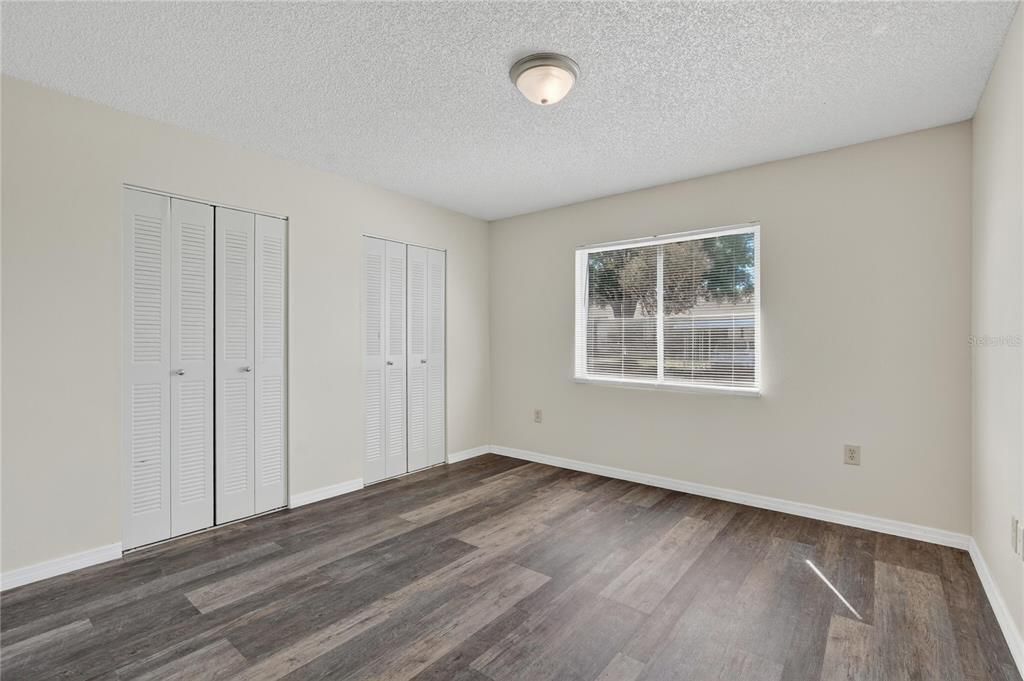 For Sale: $169,500 (3 beds, 2 baths, 1073 Square Feet)