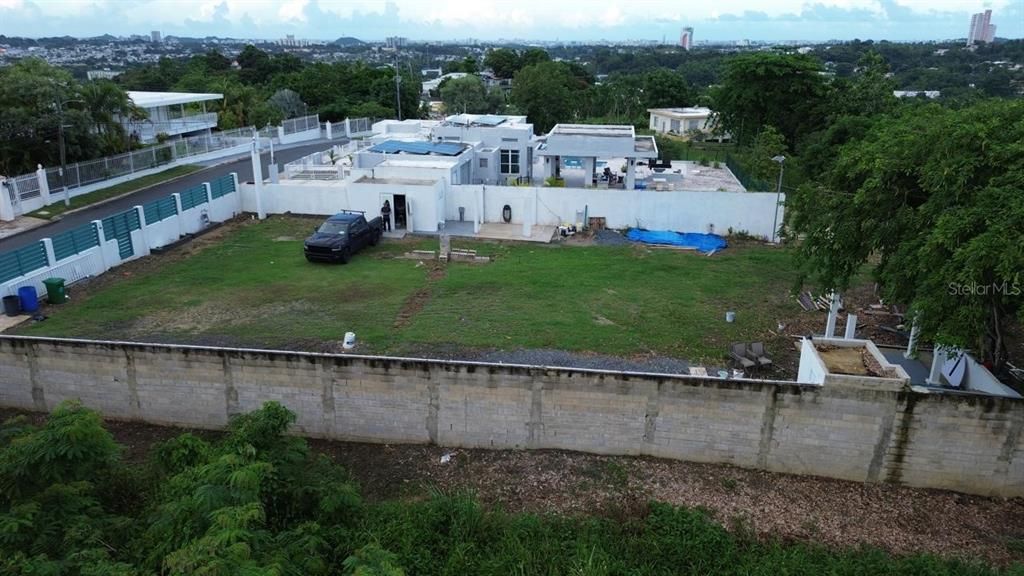 合同活跃: $195,000 (0.31 acres)