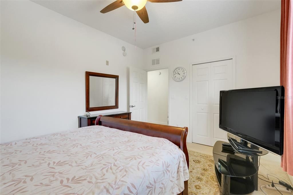 出租: $2,500 (3 贝兹, 2 浴室, 2010 平方英尺)