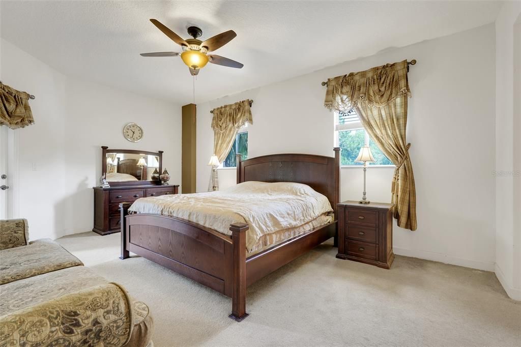 出租: $2,500 (3 贝兹, 2 浴室, 2010 平方英尺)