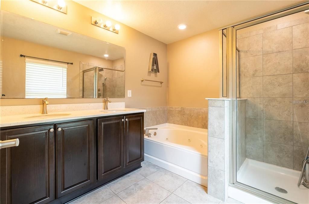 En Renta: $2,400 (4 camas, 2 baños, 1884 Pies cuadrados)