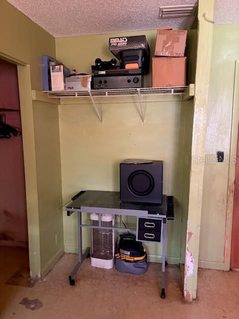 For Sale: $274,999 (3 beds, 1 baths, 1228 Square Feet)