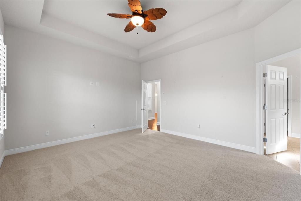 Activo con contrato: $533,000 (3 camas, 3 baños, 2302 Pies cuadrados)