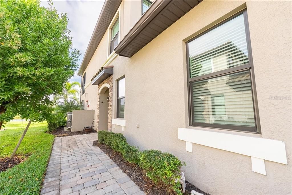 For Sale: $510,000 (3 beds, 2 baths, 1786 Square Feet)