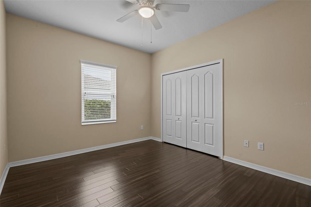 合同活跃: $499,900 (6 贝兹, 3 浴室, 3092 平方英尺)