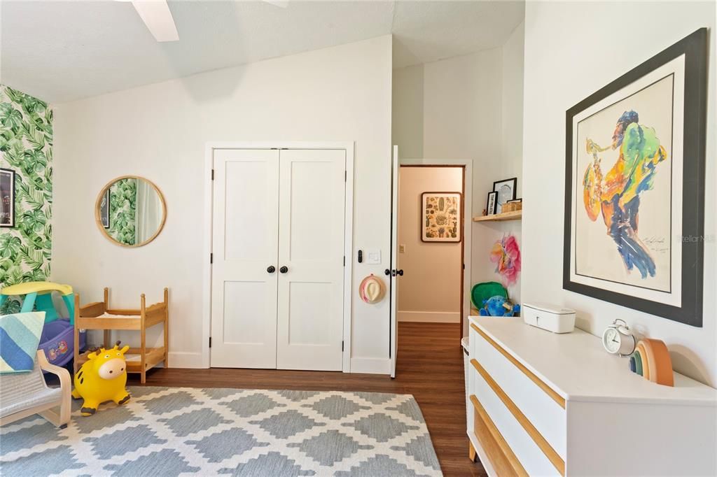 For Sale: $599,000 (4 beds, 3 baths, 2642 Square Feet)