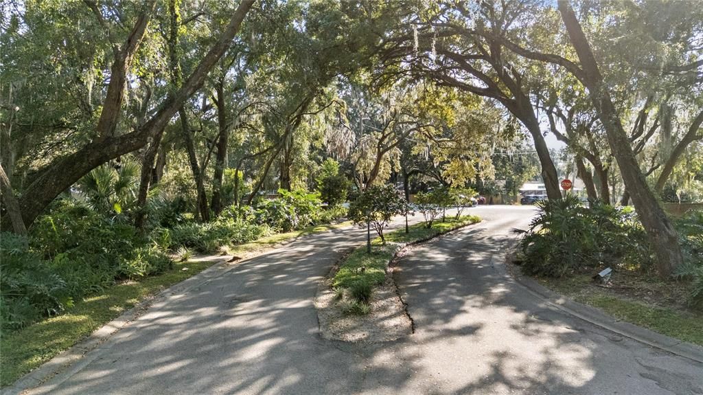 For Sale: $599,000 (4 beds, 3 baths, 2642 Square Feet)