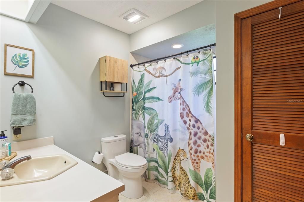 For Sale: $599,000 (4 beds, 3 baths, 2642 Square Feet)