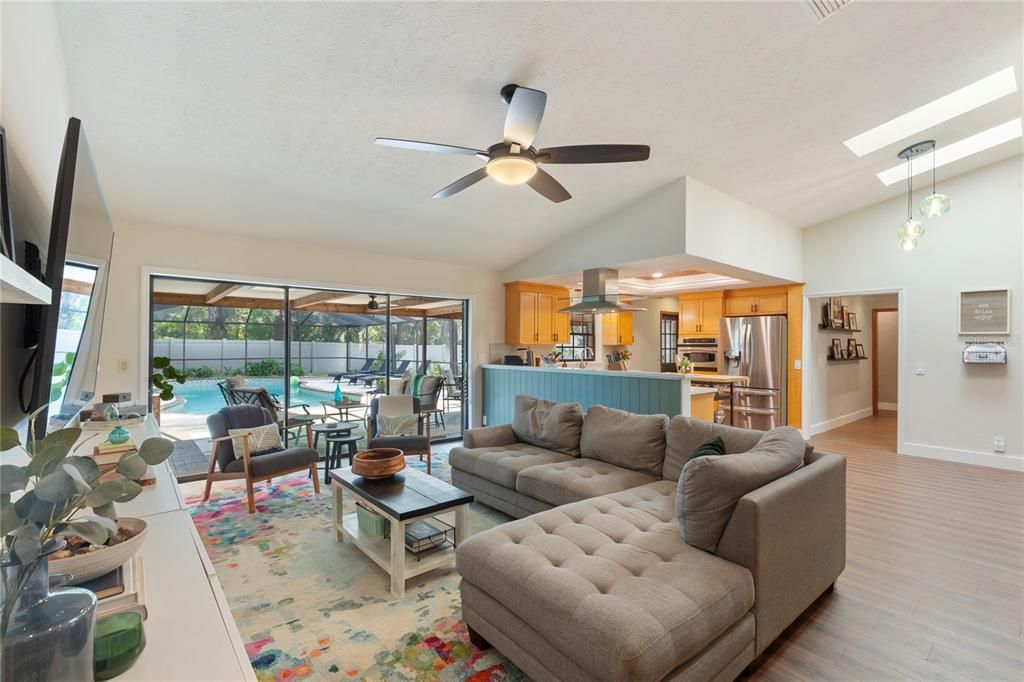 For Sale: $599,000 (4 beds, 3 baths, 2642 Square Feet)