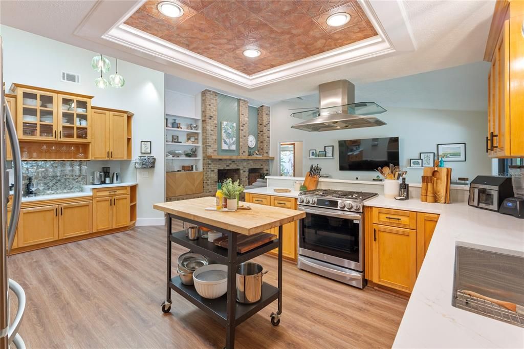 For Sale: $599,000 (4 beds, 3 baths, 2642 Square Feet)