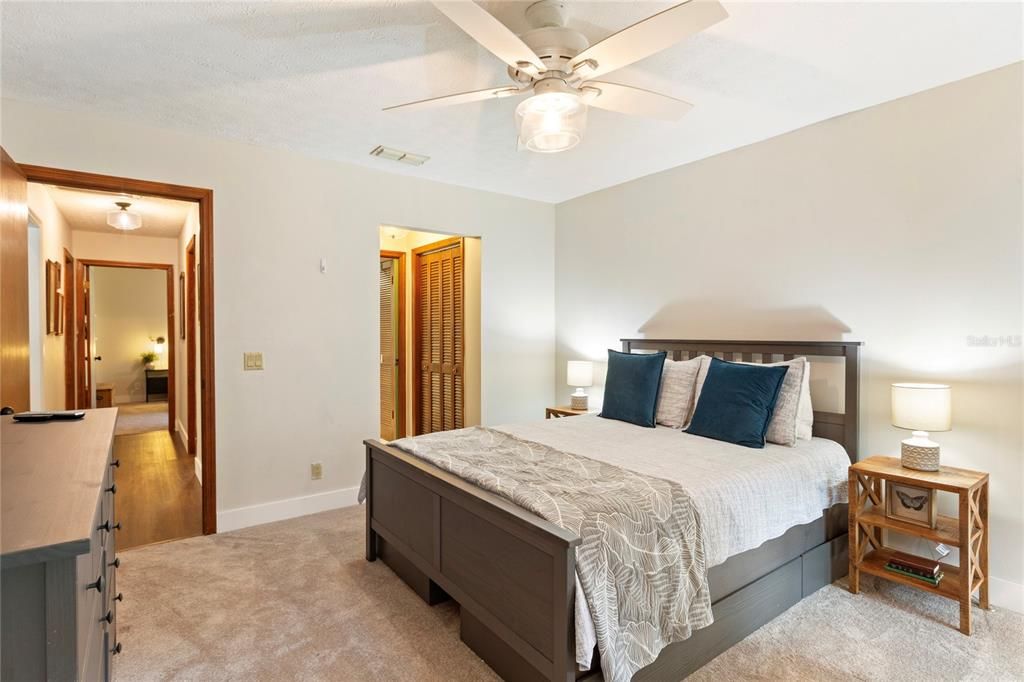 For Sale: $599,000 (4 beds, 3 baths, 2642 Square Feet)