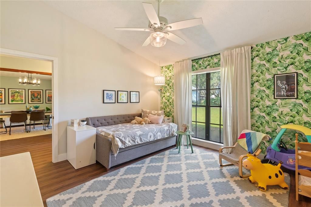 For Sale: $599,000 (4 beds, 3 baths, 2642 Square Feet)