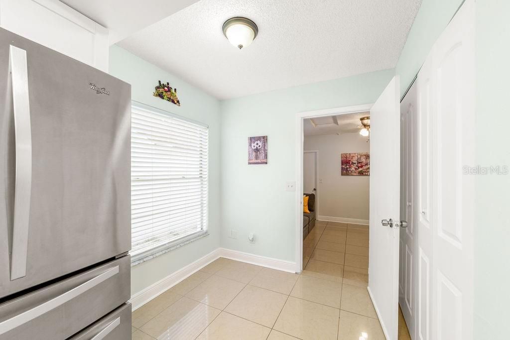 Active With Contract: $425,000 (3 beds, 2 baths, 1416 Square Feet)