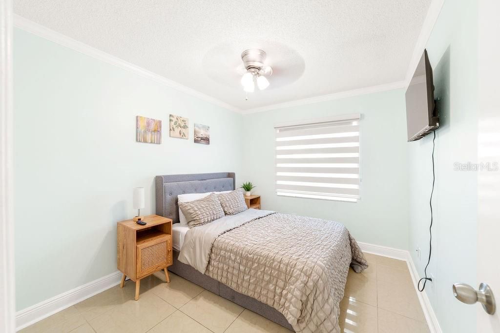 Active With Contract: $425,000 (3 beds, 2 baths, 1416 Square Feet)