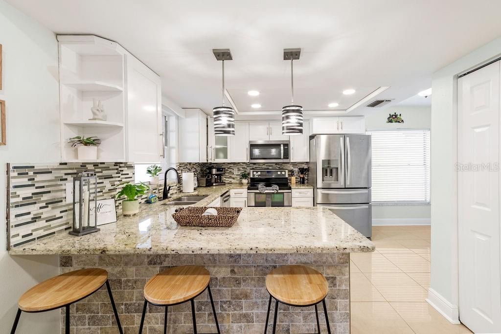 Active With Contract: $425,000 (3 beds, 2 baths, 1416 Square Feet)