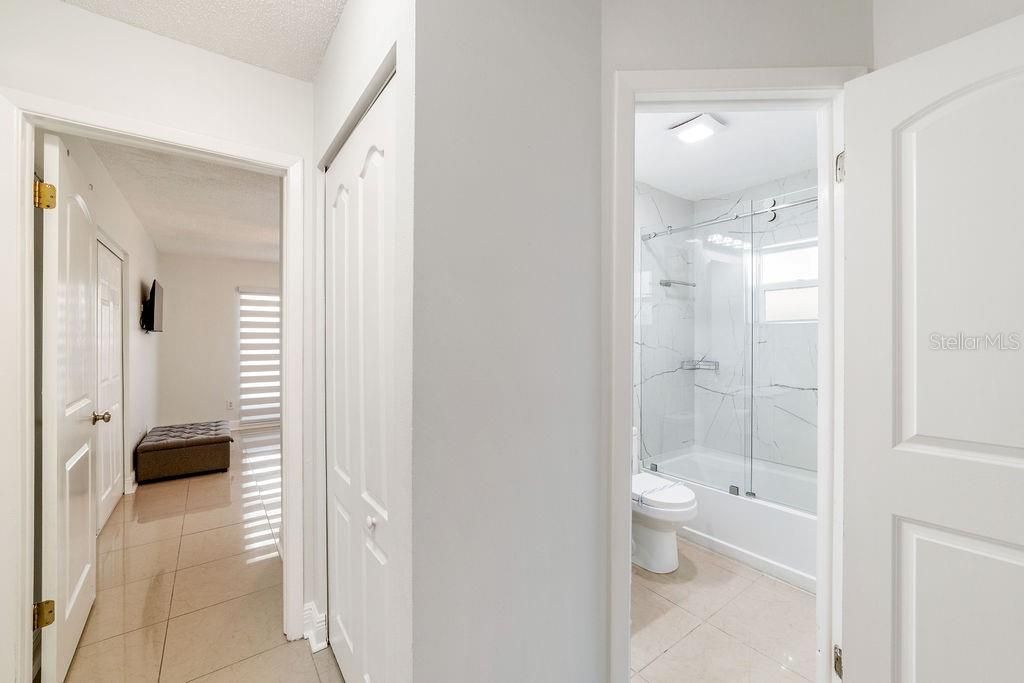 Active With Contract: $425,000 (3 beds, 2 baths, 1416 Square Feet)