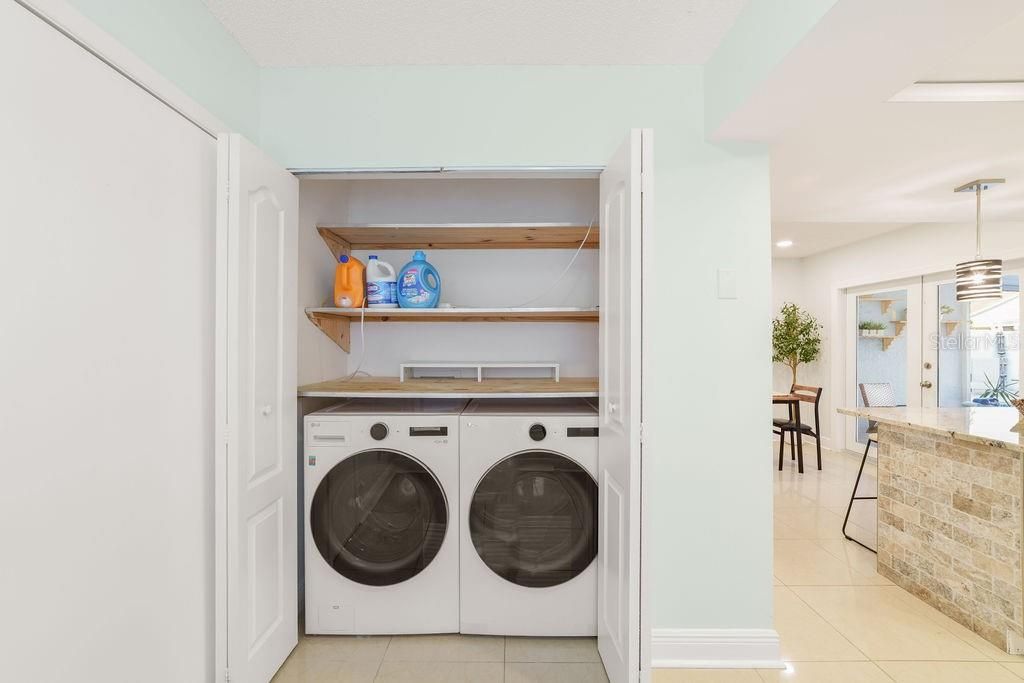 Active With Contract: $425,000 (3 beds, 2 baths, 1416 Square Feet)