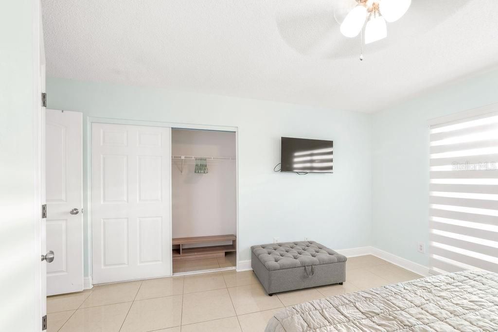 Active With Contract: $425,000 (3 beds, 2 baths, 1416 Square Feet)