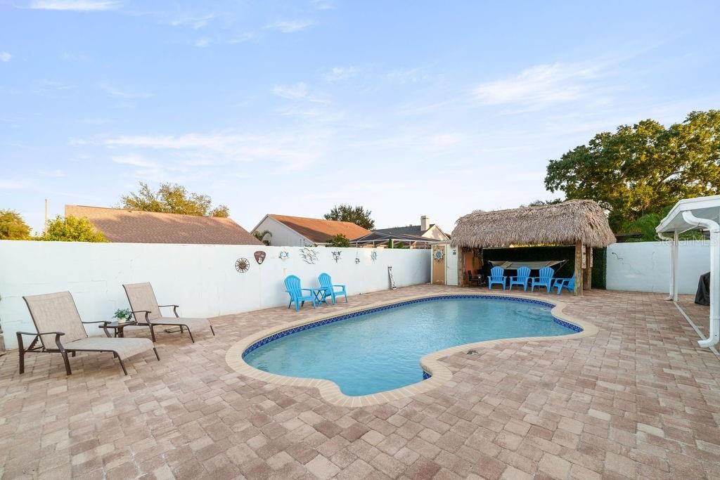 Active With Contract: $425,000 (3 beds, 2 baths, 1416 Square Feet)