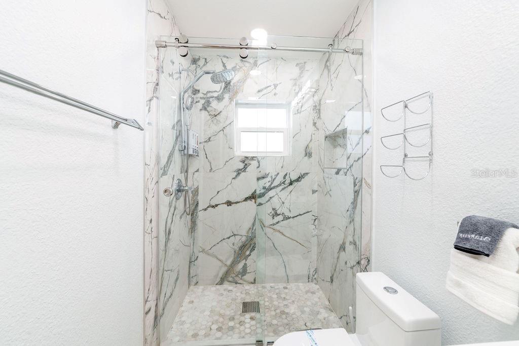 Active With Contract: $425,000 (3 beds, 2 baths, 1416 Square Feet)