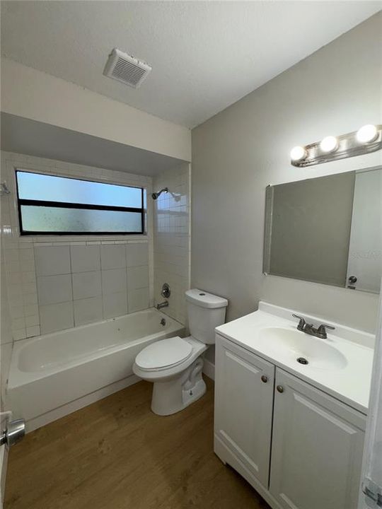 For Sale: $250,000 (3 beds, 2 baths, 1575 Square Feet)