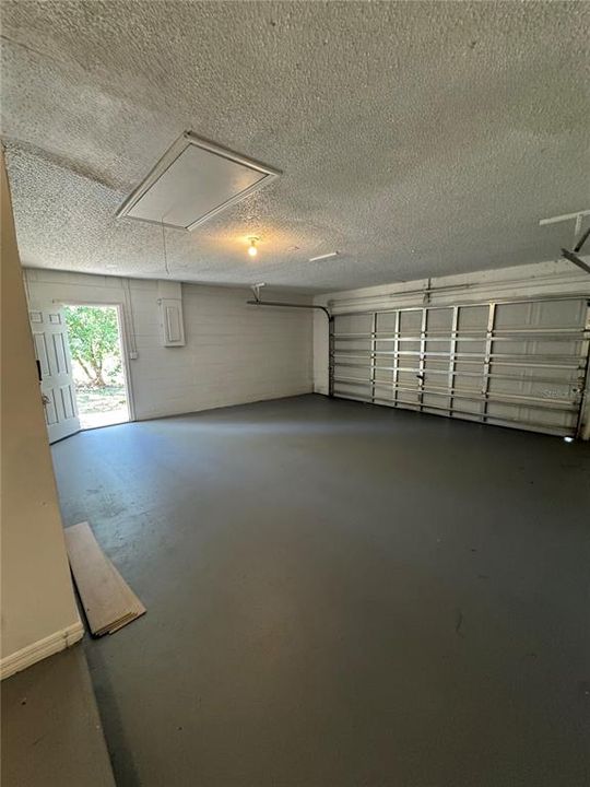 For Sale: $250,000 (3 beds, 2 baths, 1575 Square Feet)