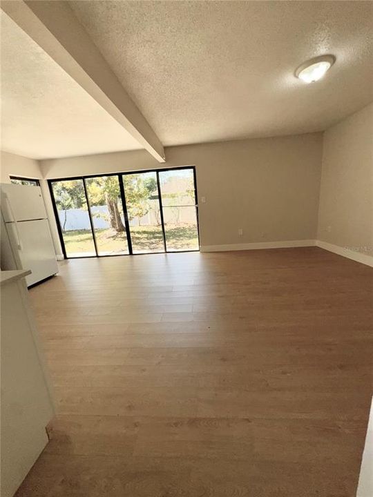 For Sale: $250,000 (3 beds, 2 baths, 1575 Square Feet)