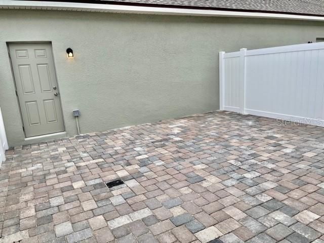 For Rent: $2,750 (3 beds, 2 baths, 1772 Square Feet)