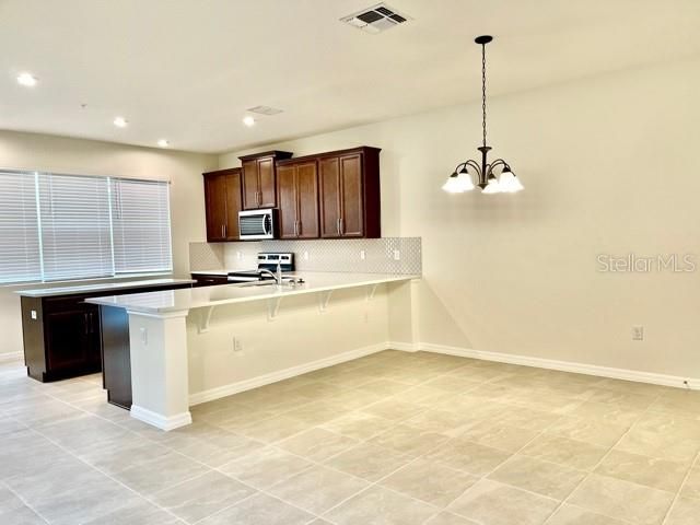 For Rent: $2,750 (3 beds, 2 baths, 1772 Square Feet)