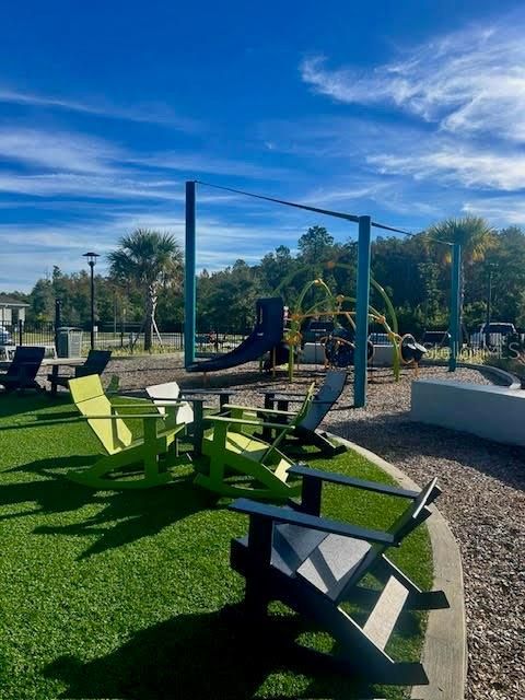 For Rent: $2,750 (3 beds, 2 baths, 1772 Square Feet)