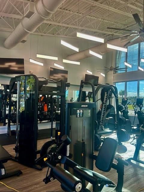 For Rent: $2,750 (3 beds, 2 baths, 1772 Square Feet)