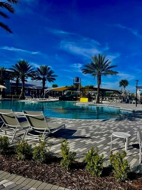 For Rent: $2,750 (3 beds, 2 baths, 1772 Square Feet)