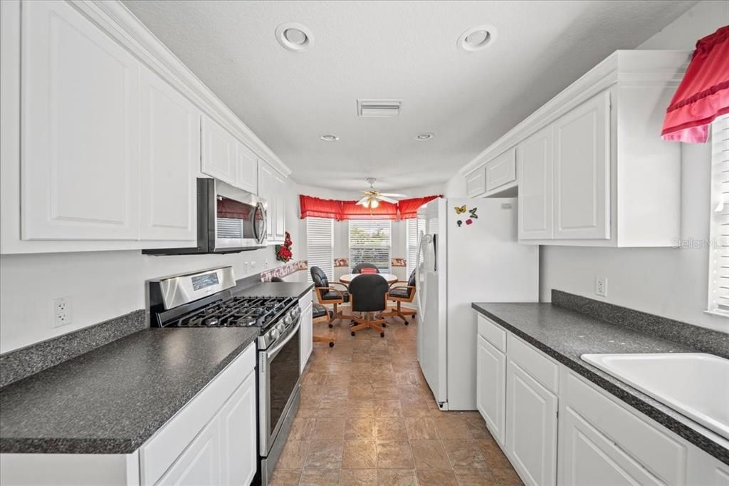 En Venta: $284,900 (2 camas, 2 baños, 1387 Pies cuadrados)