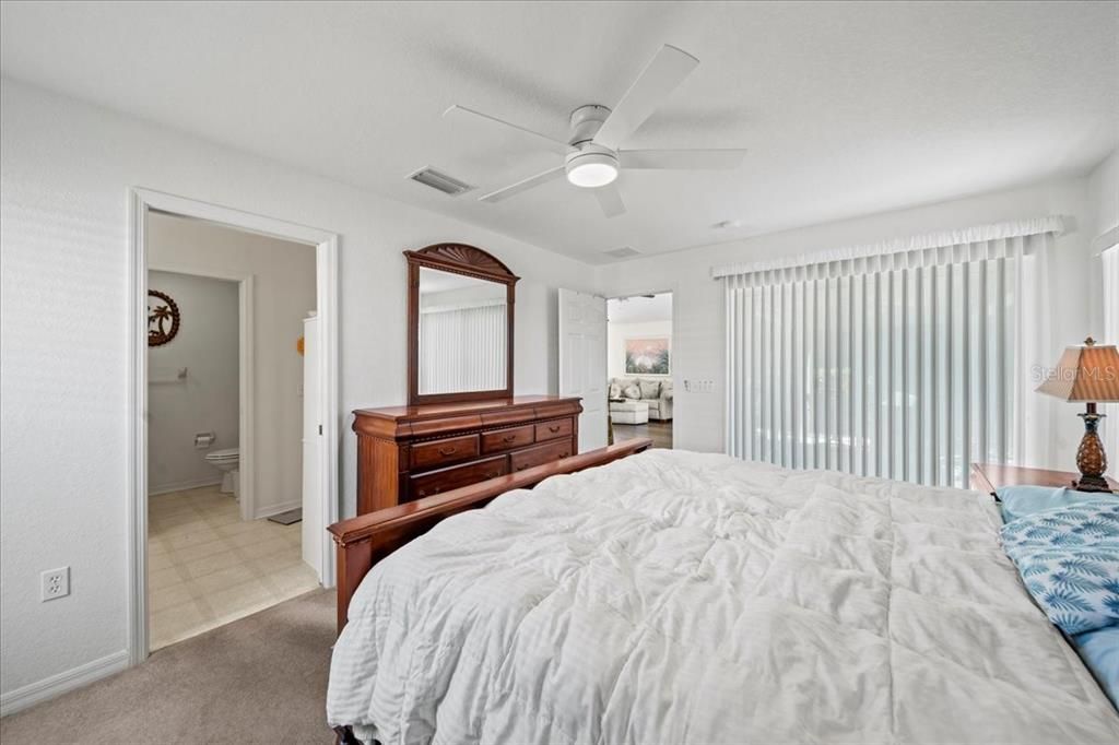 En Venta: $284,900 (2 camas, 2 baños, 1387 Pies cuadrados)