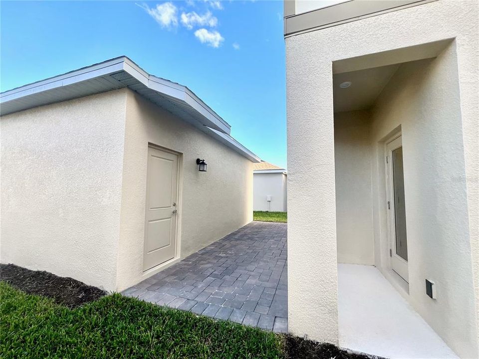 For Rent: $2,400 (4 beds, 3 baths, 2023 Square Feet)