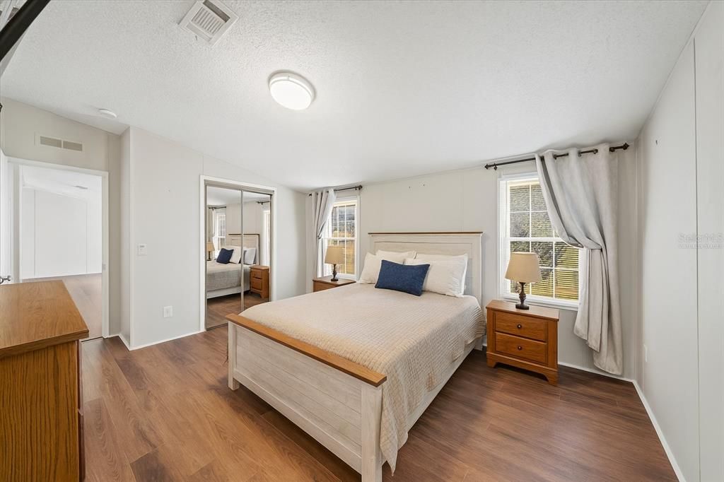 For Sale: $200,000 (3 beds, 2 baths, 1728 Square Feet)