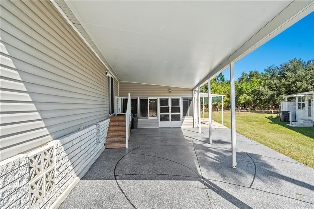 For Sale: $200,000 (3 beds, 2 baths, 1728 Square Feet)