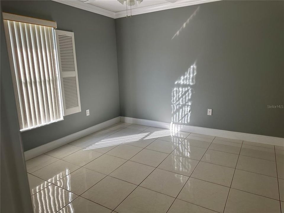 Под контрактом: $2,600 (3 спален, 2 ванн, 1704 Квадратных фут)