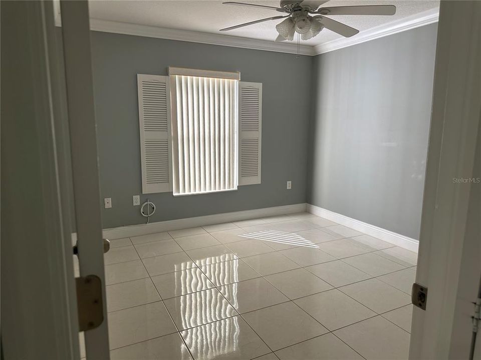 Под контрактом: $2,600 (3 спален, 2 ванн, 1704 Квадратных фут)