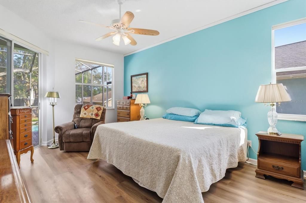 На продажу: $380,000 (4 спален, 2 ванн, 2604 Квадратных фут)