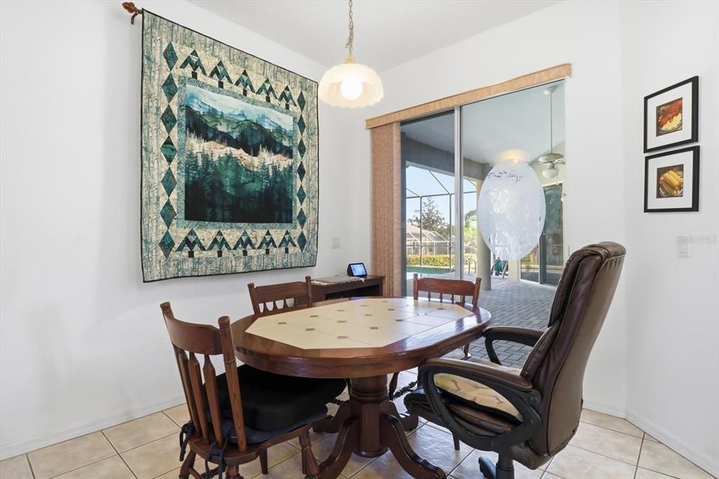 На продажу: $380,000 (4 спален, 2 ванн, 2604 Квадратных фут)