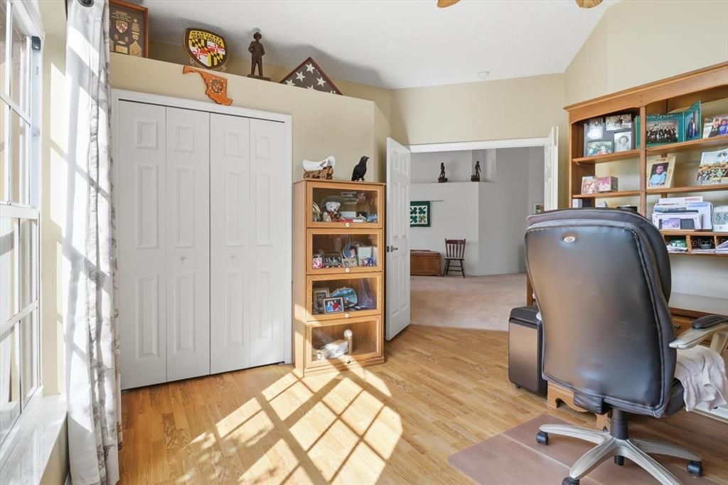 На продажу: $380,000 (4 спален, 2 ванн, 2604 Квадратных фут)