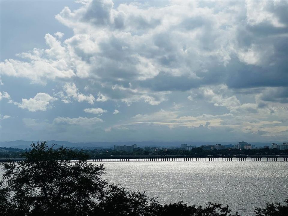 На продажу: $179,000 (2 спален, 1 ванн, 866 Квадратных фут)