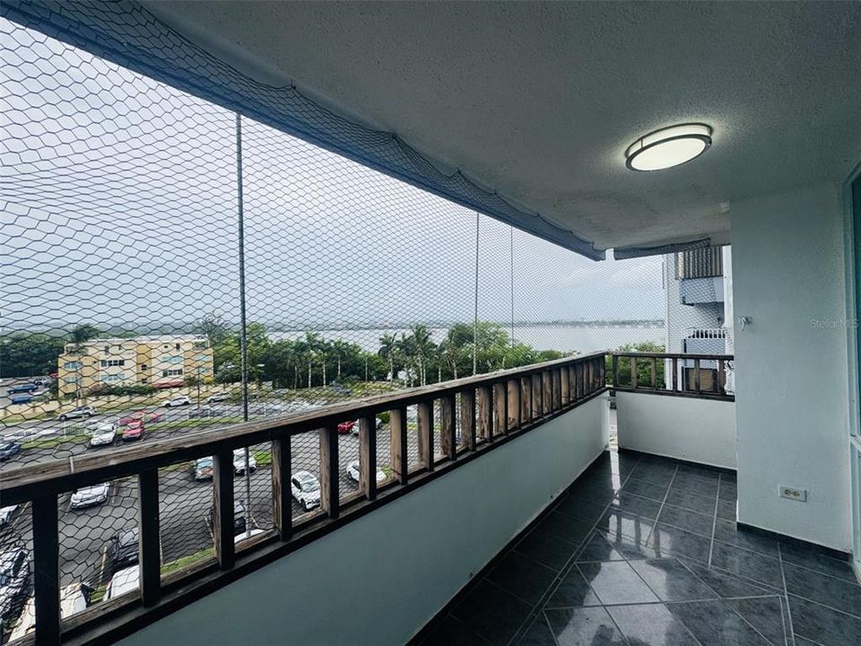 На продажу: $179,000 (2 спален, 1 ванн, 866 Квадратных фут)