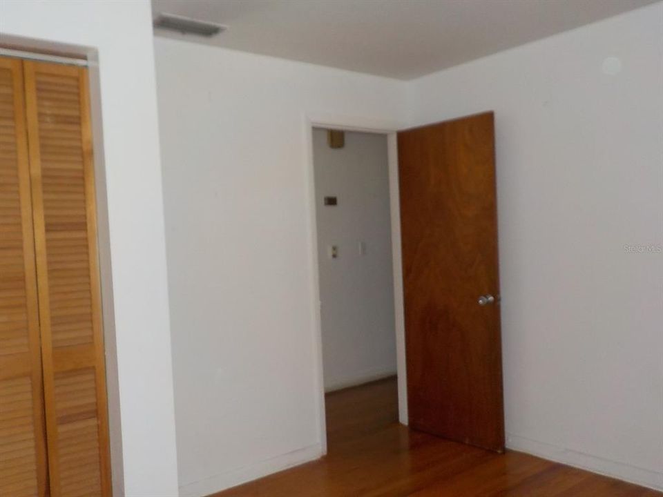 На продажу: $209,000 (4 спален, 2 ванн, 2283 Квадратных фут)